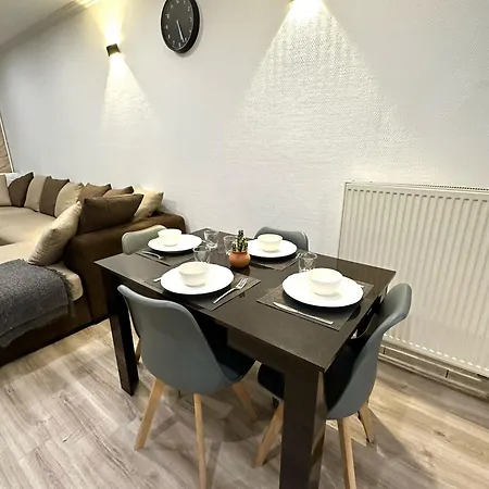 Belle Maison Avec 2 Apartament